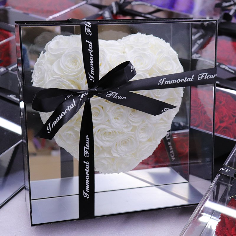 Wholesale Preserved Flower Heart Shape Mirror Acrylic Gift Box Preserved Flower Valentine's Day Christmas Gift