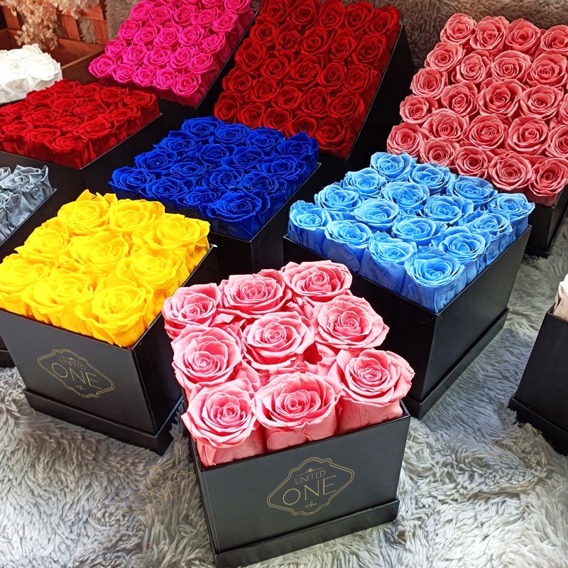 UO Luxury Mothers Day Gift Eternal Roses Preserved Flowers 16 PCS Forever Eternal Preserved Roses In Square Gift Box