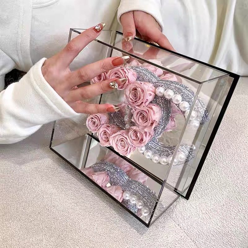 Amazon hot selling Mothers day novelty gifts eternal rose In acrylic roses preserved flowers mirror gift box rose in box