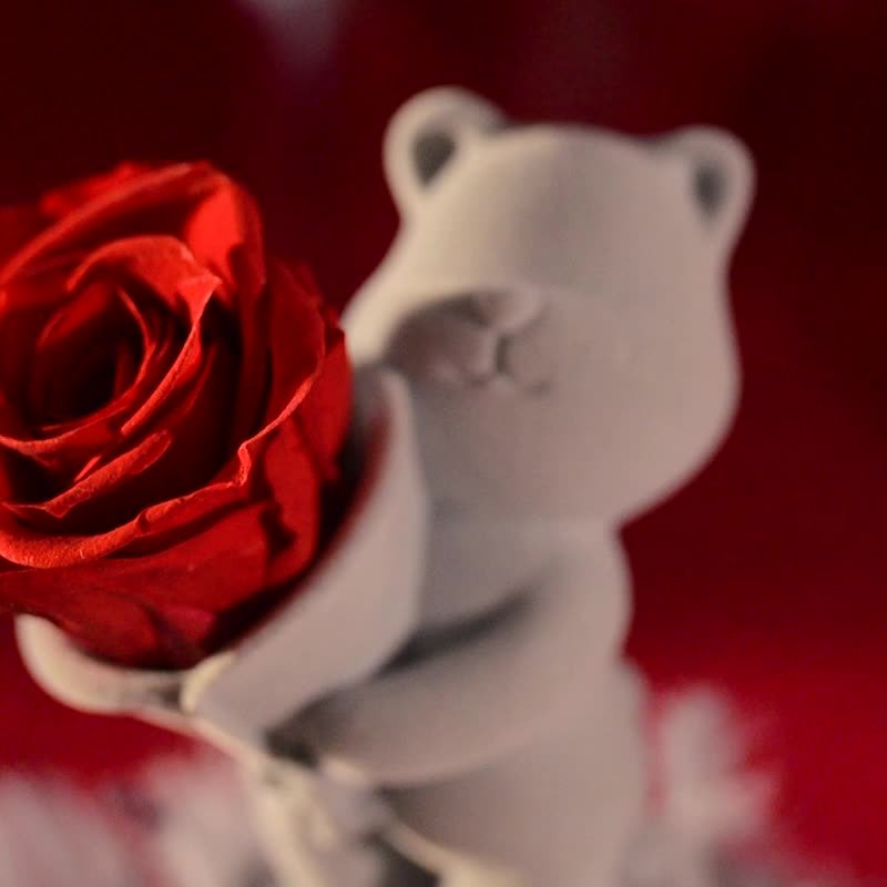 Wholesale Hot Seller Upscale Eternal Forever Flowers Everlasting Roses immortal Flowers with Bear in Glass Dome For Decoration
