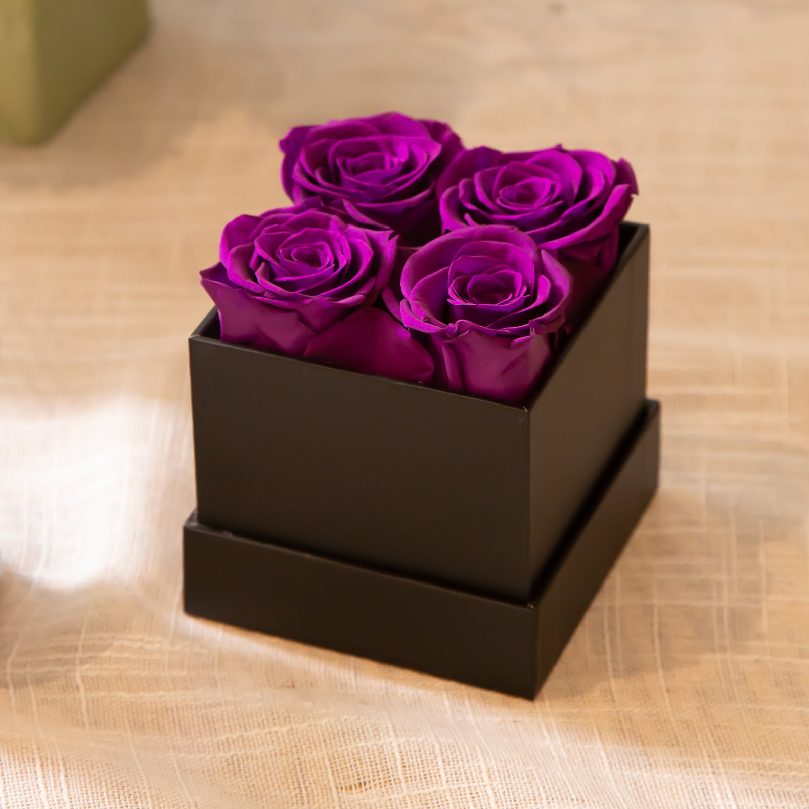 New Products Ideas 2024 Purple Forever Flores Real Eternal Decorative Rose Preserving Flower In Gift Square Box