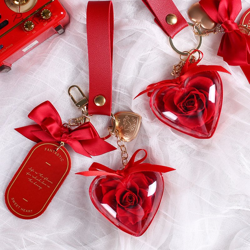 Wholesale preserved flower Customized Christmas Hot Sell Mini Gift Preserved Rose Keychain as gifts