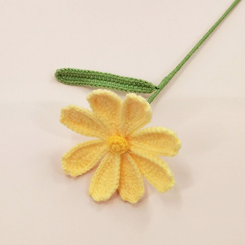 Graduation Season Gift Knitted Flower Bouquet Galsang Flower Artificial Wool Yarn Flowers Crochet Flowers