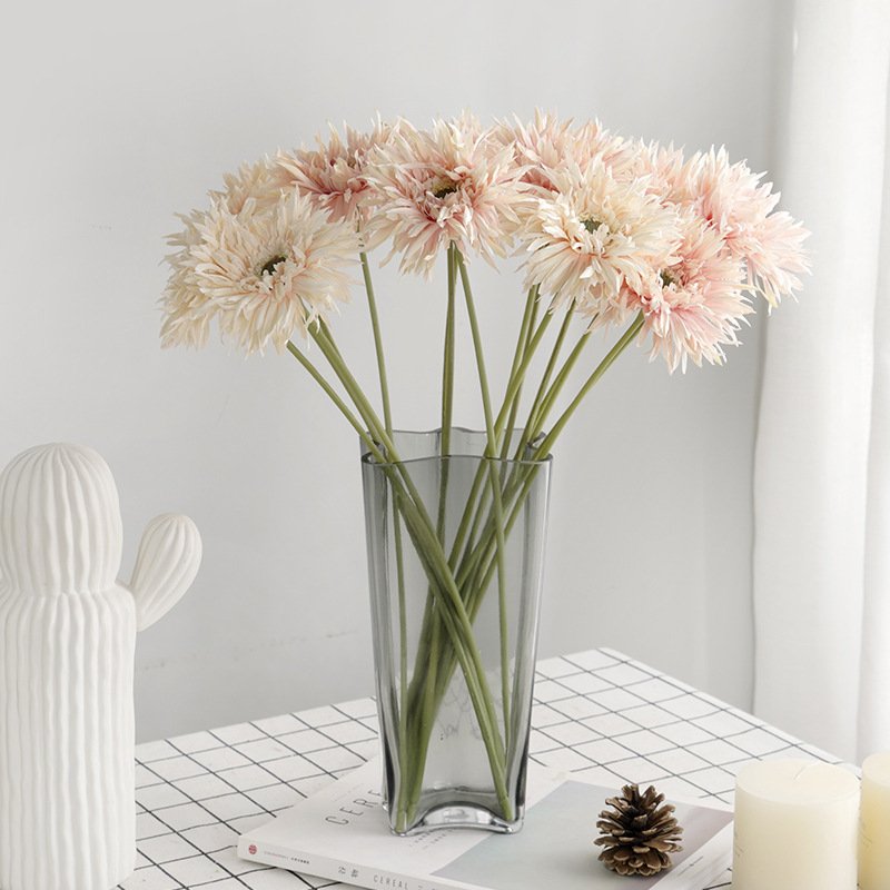 Single Head 11cm Dia. Ins Simulated Artificial Daisy Flower Home Decor Silk Chrysanthemum for Door and Window Frame Decoration