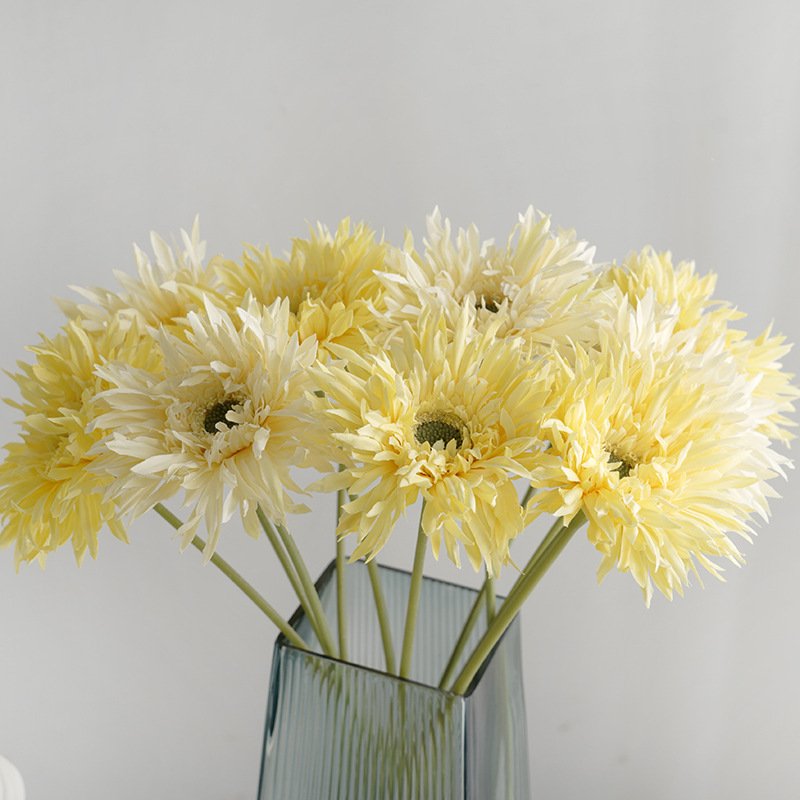 Single Head 11cm Dia. Ins Simulated Artificial Daisy Flower Home Decor Silk Chrysanthemum for Door and Window Frame Decoration