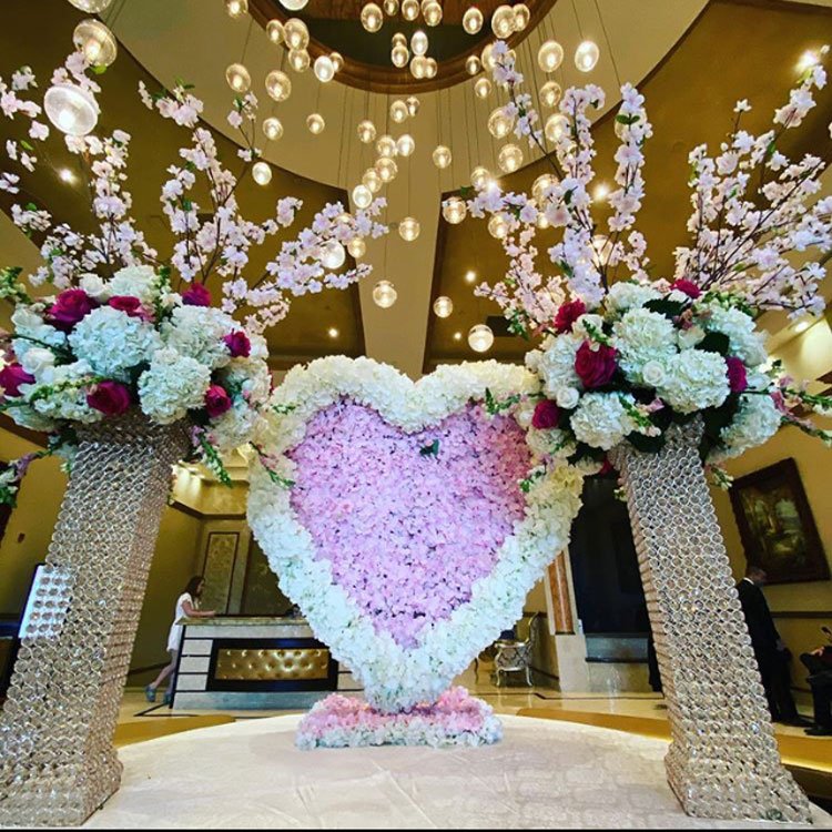 Giga high quality new arrival predesign flower rose in glass ball wholesale silk floral flower balls