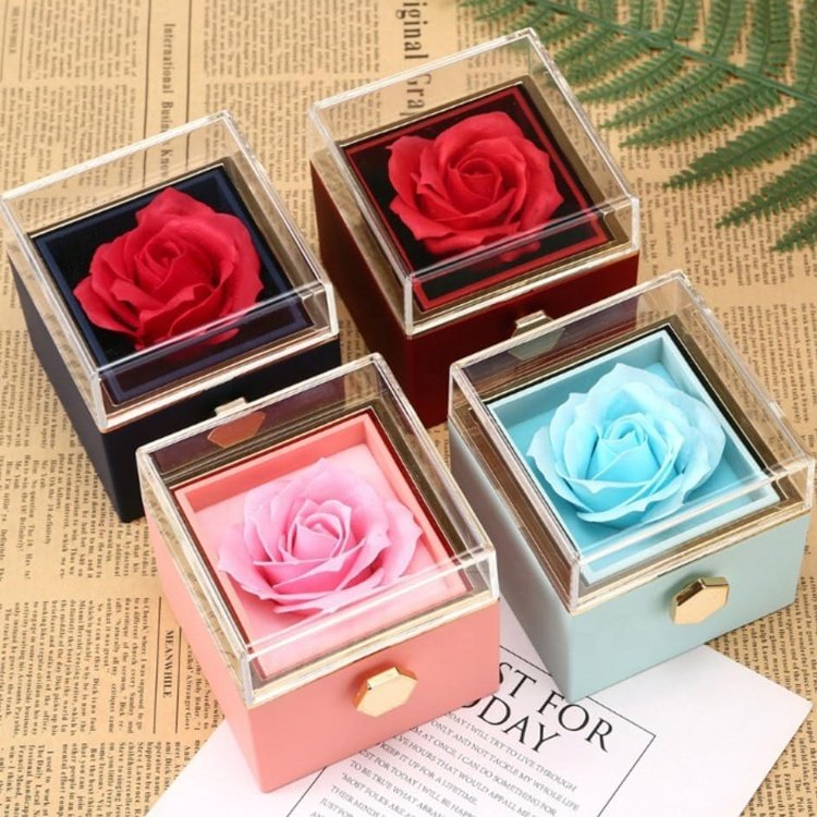 Trending products 2024 soap rose jewelry box acrylic rotating jewelry box for girlfriend