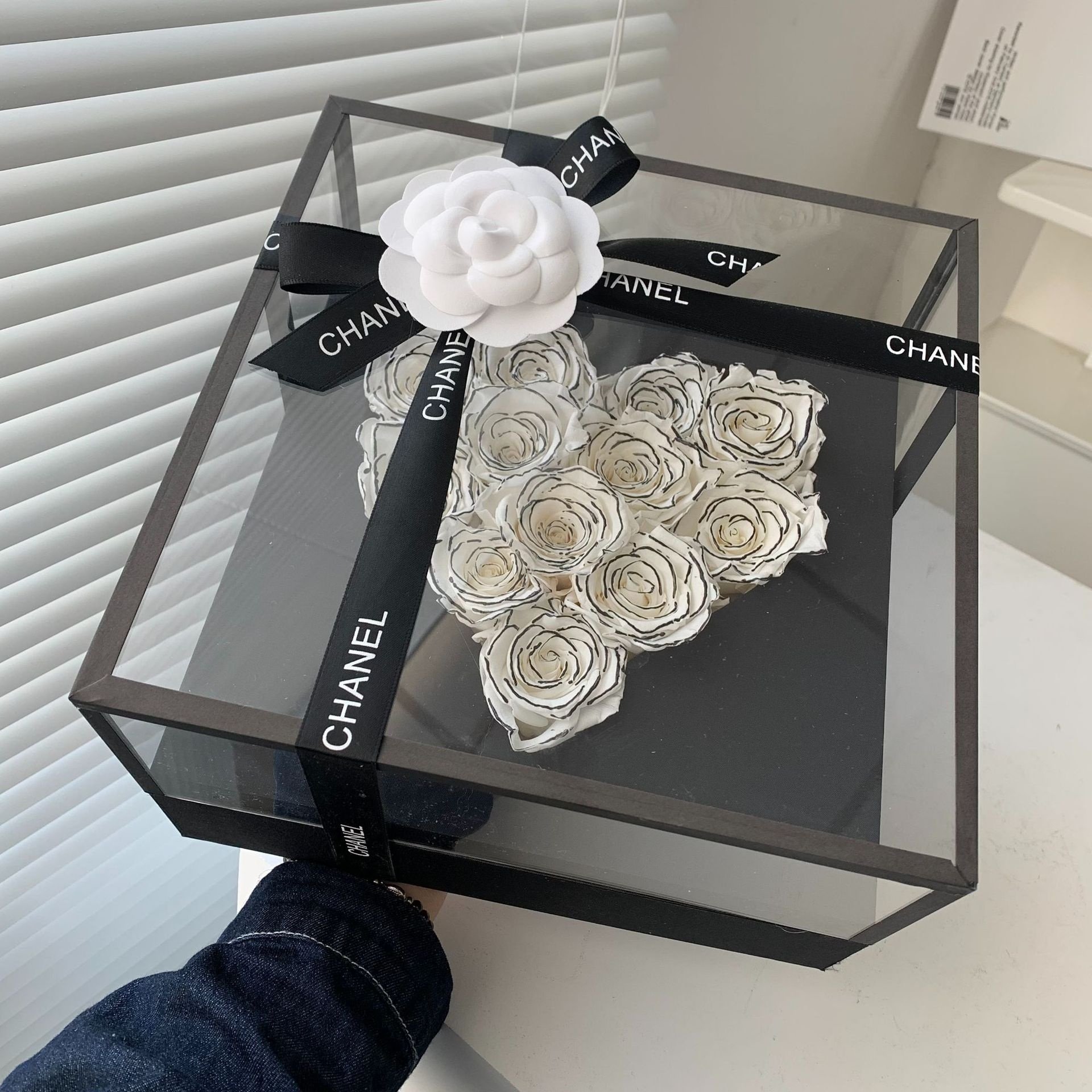 rosa eterna mother's day preserved rose boxed acrylic gift box eternal preserve roses flowers