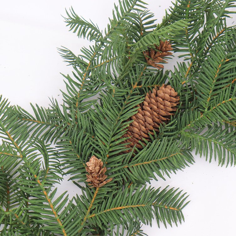 61cm Christmas Hemlock Pine Cone Ring Preserved Artificial Christmas Wreath Wall Table Decoration for Festive Season