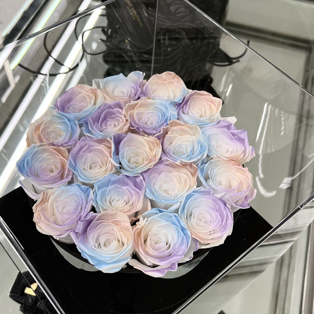 19 roses classical rose hugging bucket pendant cute lovely Eternity Preserved and immortal Flower Eternal Roses in Acrylic Box