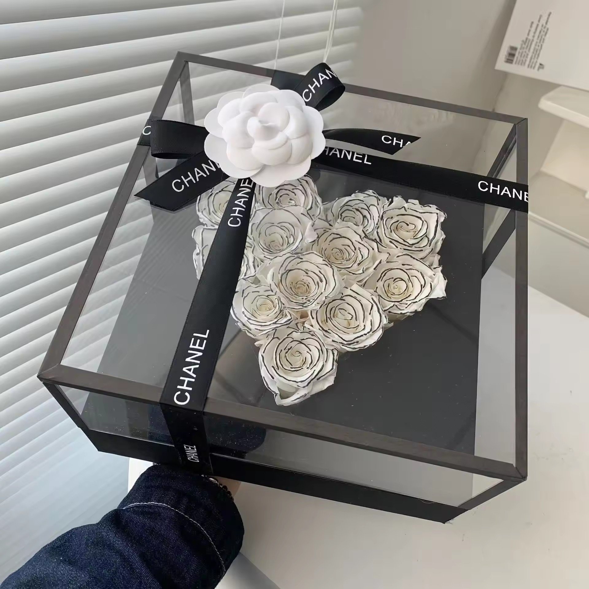 Mothers Day Gift wholesale heart shape everlasting Infinity forever preserved eternal rose in acrylic box flowers
