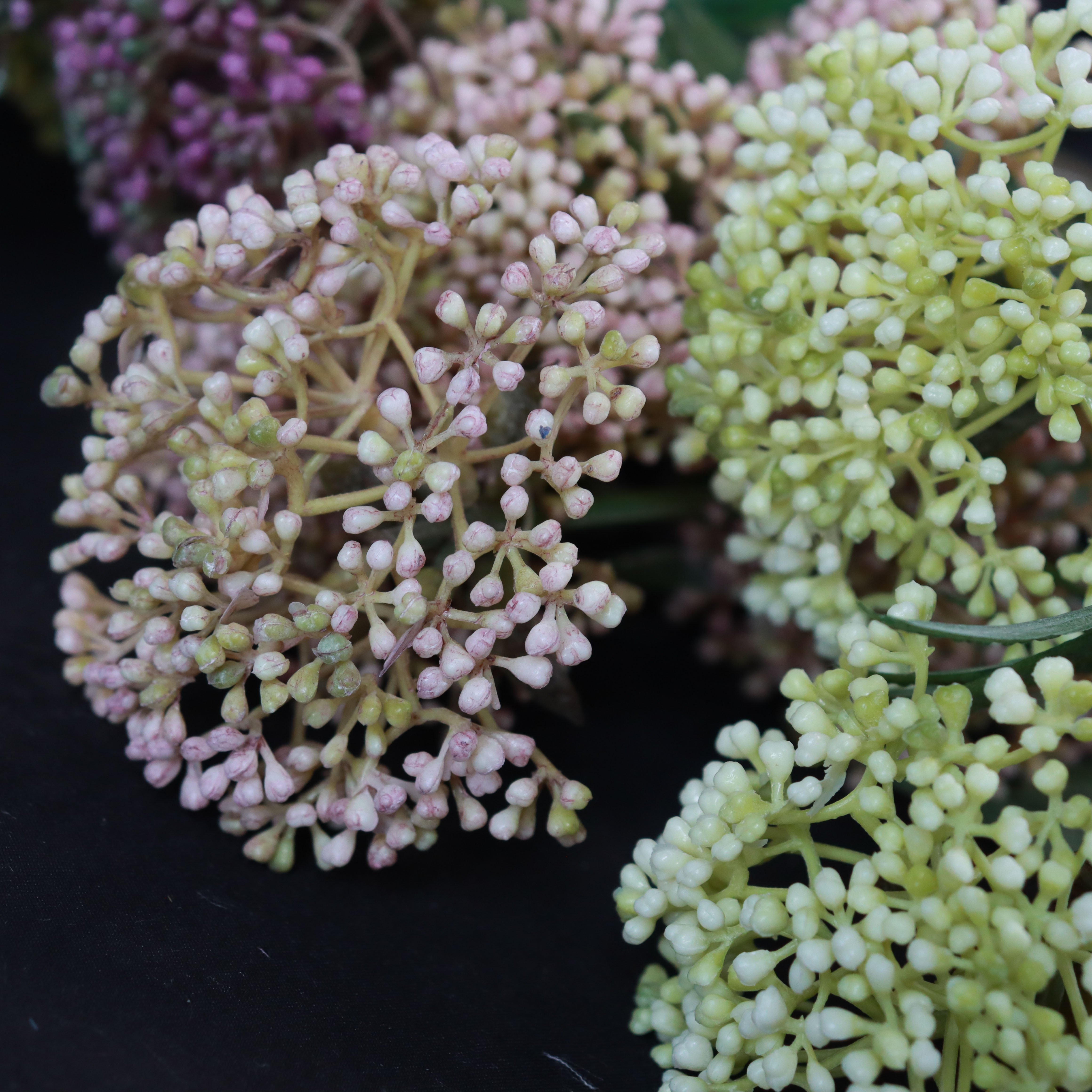 C151 Home Decoration Faux Flower Plastic Wild Fruit Artificial Hydrangea Silk Flower For Easter Festival Decor Office Ornament