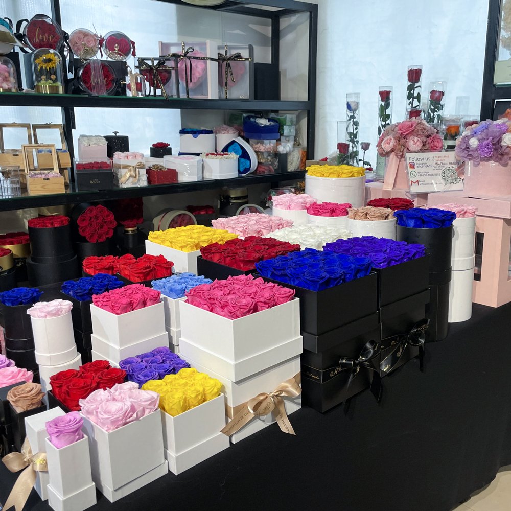 HFloral Customizable New Arrival Preserved Flowers Box OEM ODM Rose in Box For Mothers Day Gift Set Boxed Roses Valentines