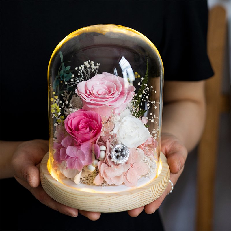 Light Luxury Warm-colored LED Atmosphere Light Glass Dome Box Preserved Flowers Ornaments for Birthday gift Wedding