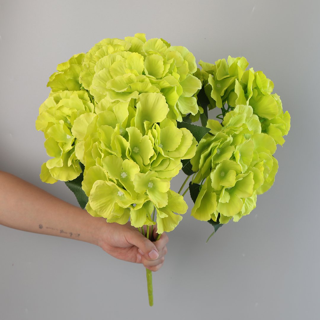 Saved big fluffy hydrangea white hydrangea romantic wedding decoration