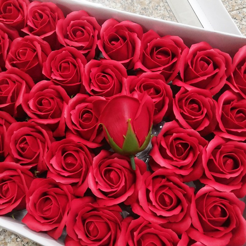 Handmade Art Artificial Flower 3 Layers Rose Head Bouquet Gift Boxes Wedding Decoration Simulation Soap Flower
