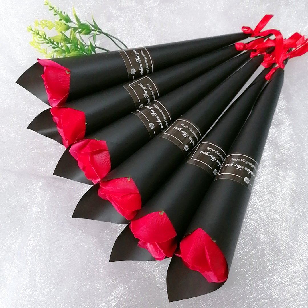 BLH Soap flower valentine's day home decoration gift box packing beautiful rose flower bouquet Mother's Day Present Best gift for Valentine's day