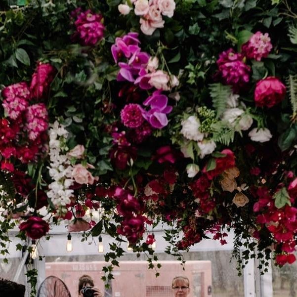 Artificial hanging flowers wedding home artificial plant ceiling decoration ceiling indoor top mounted hanging flowers wall