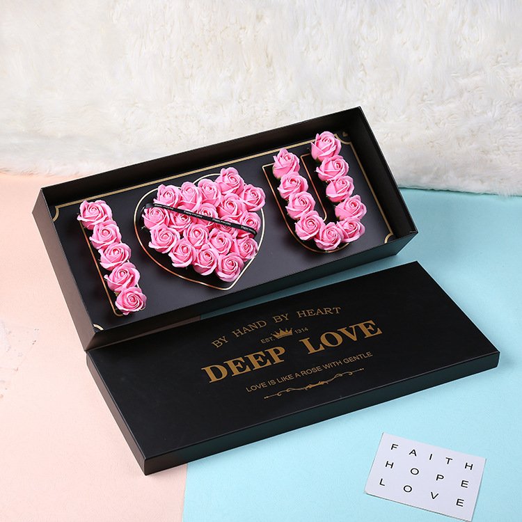 New Romantic Hot-Selling Mother's Day Valentines Day Roses Present Artificial Gift Box Rose Soap Flower