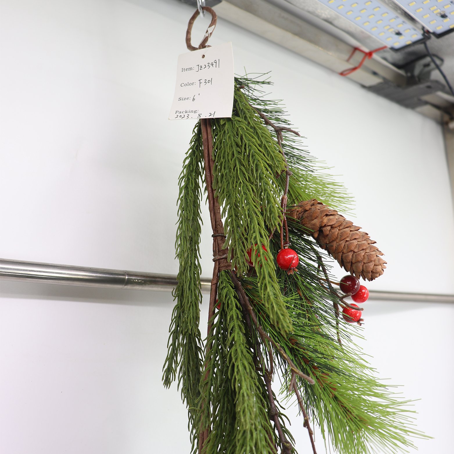 High Quality 183cm Garland Christmas Festival Holiday Home Decor Wholesale Pine Needles Artificial Plants Flowers Preserved