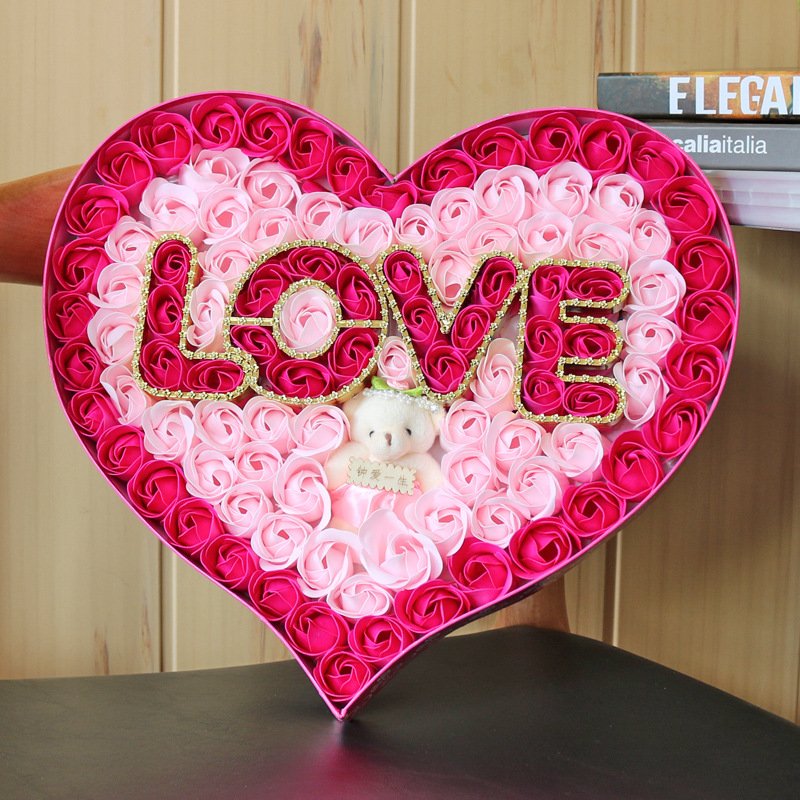 New ieads Best sale wholesale Valentine's day gifts 100pcs soap roses flower with teddy bear in heart shape box