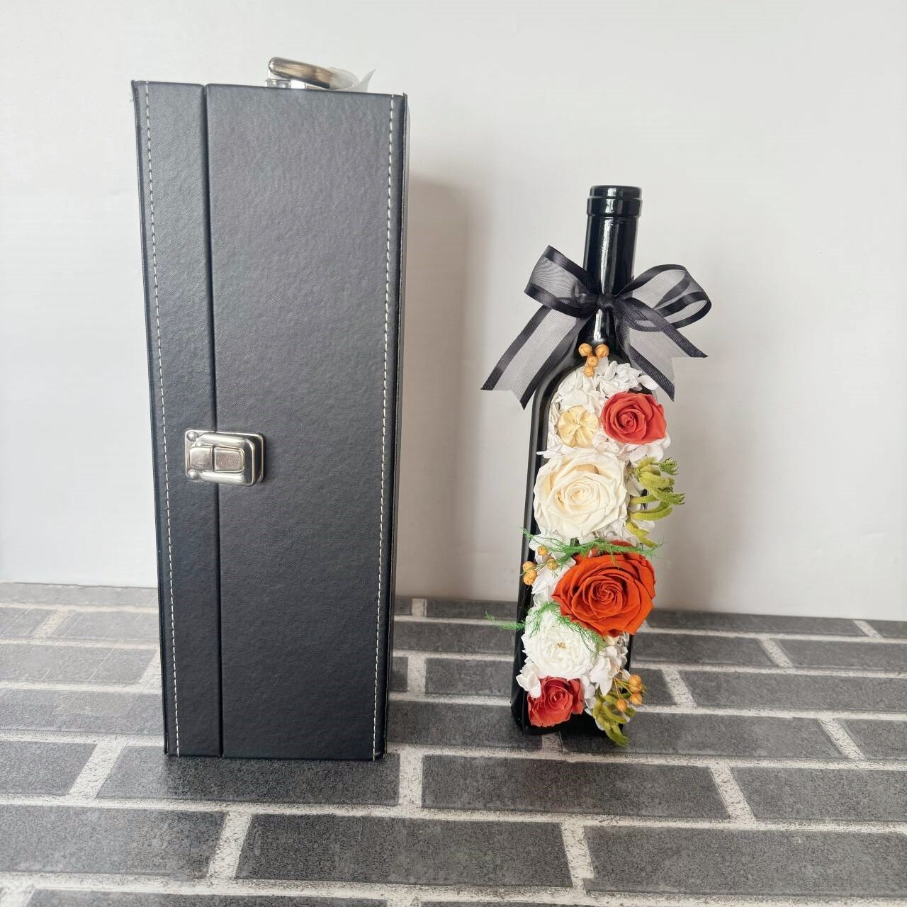 Preserved flower Forever Roses home furnishings PU leather gift box rose Eternal flower wine bottle
