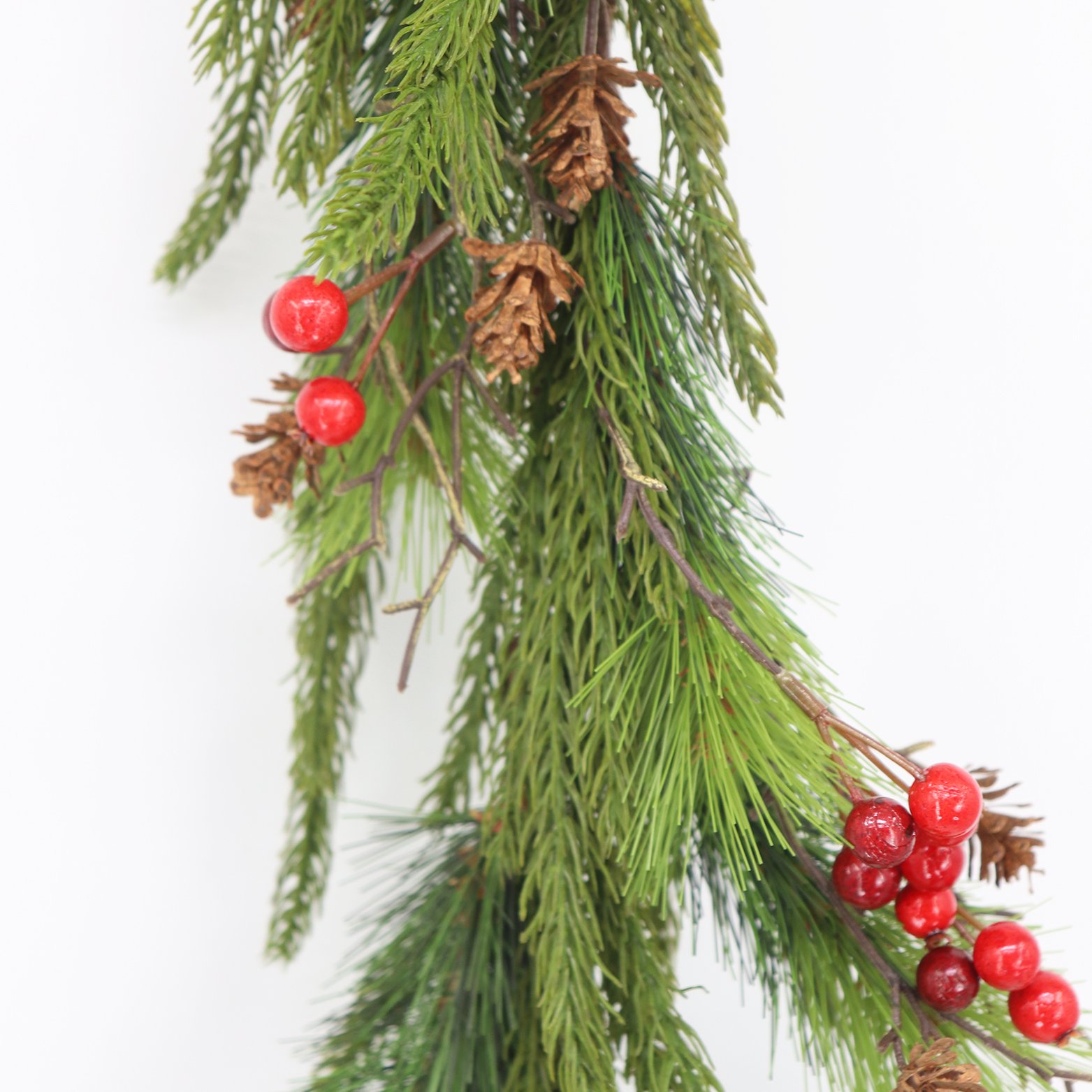 2023 Factory Direct Hot Selling Christmas Pine Cedar Red Fruit Vine Decoration 153cm Vine Shaped Christmas Ornament Other