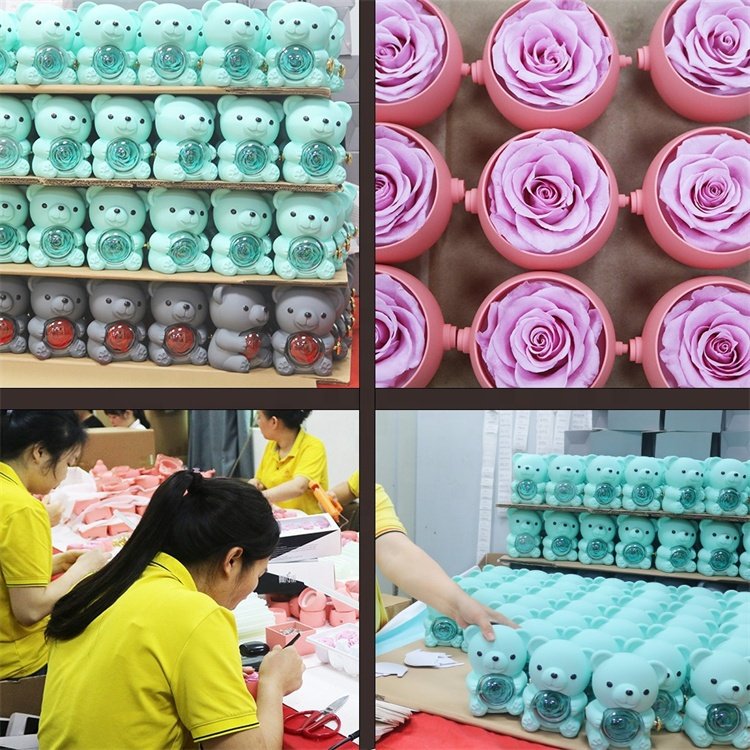 New Arrival Wholesale Valentines Day Gift Preserved Forever Eternal Roses Flower Rotating Teddy Hug Bear Jewelry Ring Box