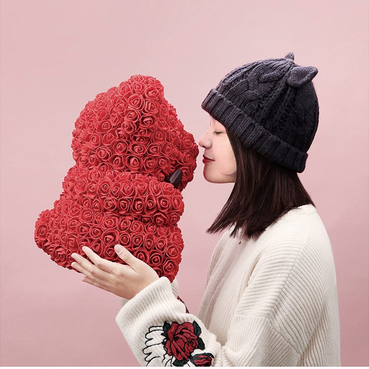 summer flora Hot Selling Eternal Rose Station Bear Hold preserved Rose for Birthday Gifts rose bear