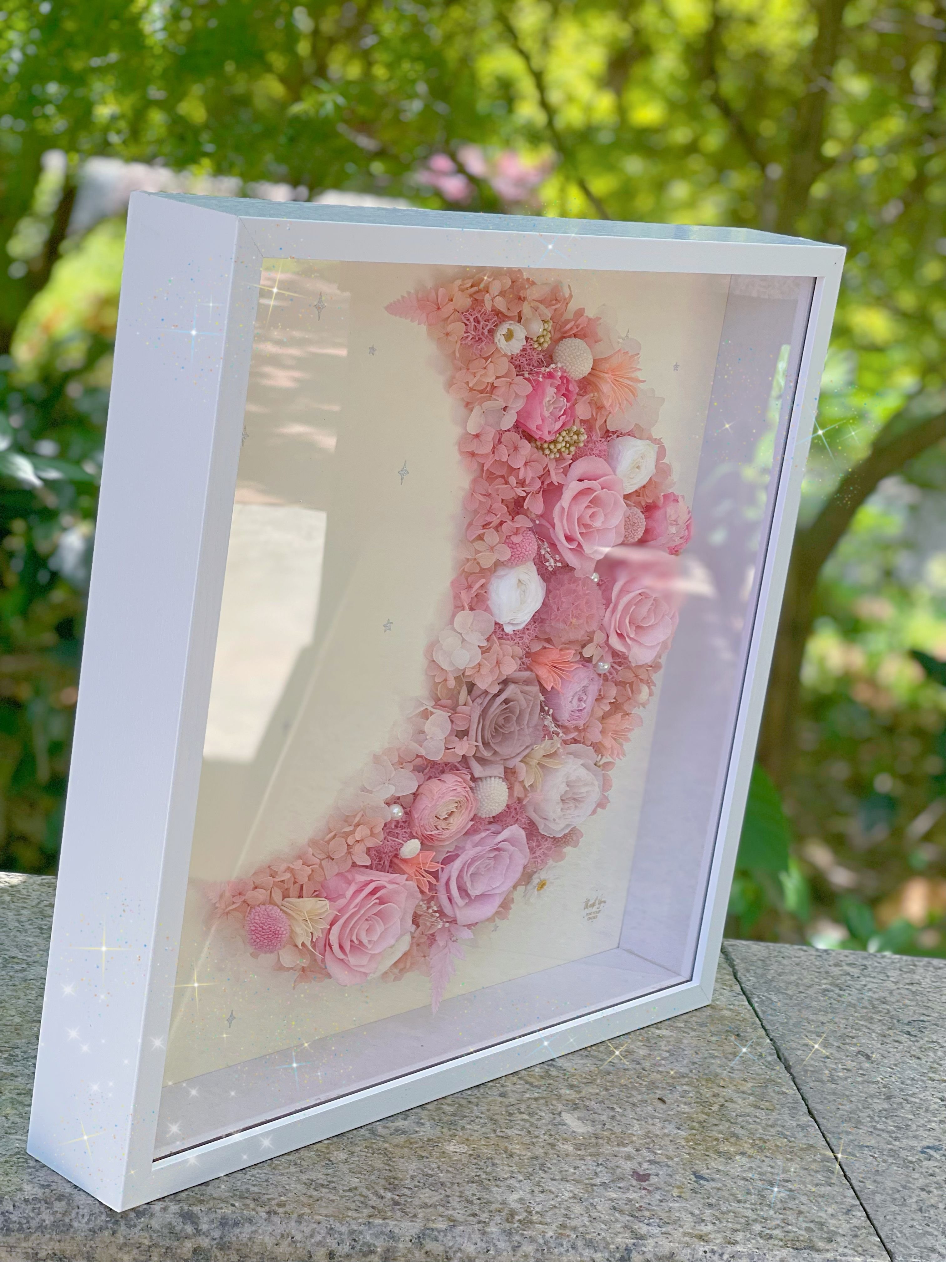 Handmade Man-made board eye-catching stylish 3d effect preserved flowers rose frame album display frame for students