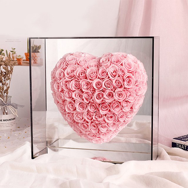 Wholesale Luxury Heart Shape Flower Gift Box Preserved Roses In Acrylic Box Wedding Flower Box Love Gift For Girlfriend
