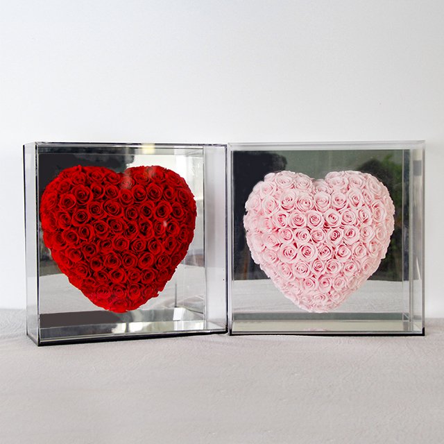 Wholesale Luxury Heart Shape Flower Gift Box Preserved Roses In Acrylic Box Wedding Flower Box Love Gift For Girlfriend