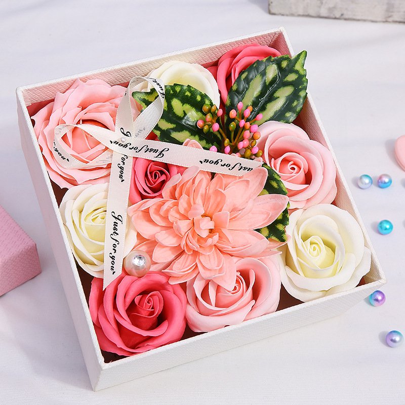 2022 artificial Rose Square Box Soap Flower Bouquet Preserved flowers Valentine gift boxes