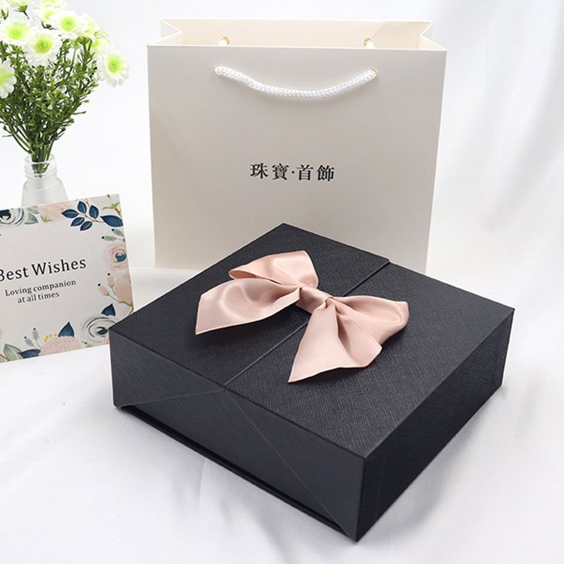 Wholesale 16 Preserved Rose Flower Box Double Door Jewelry Box Valentine's Day Mother's Day Gift Box Necklace Locket