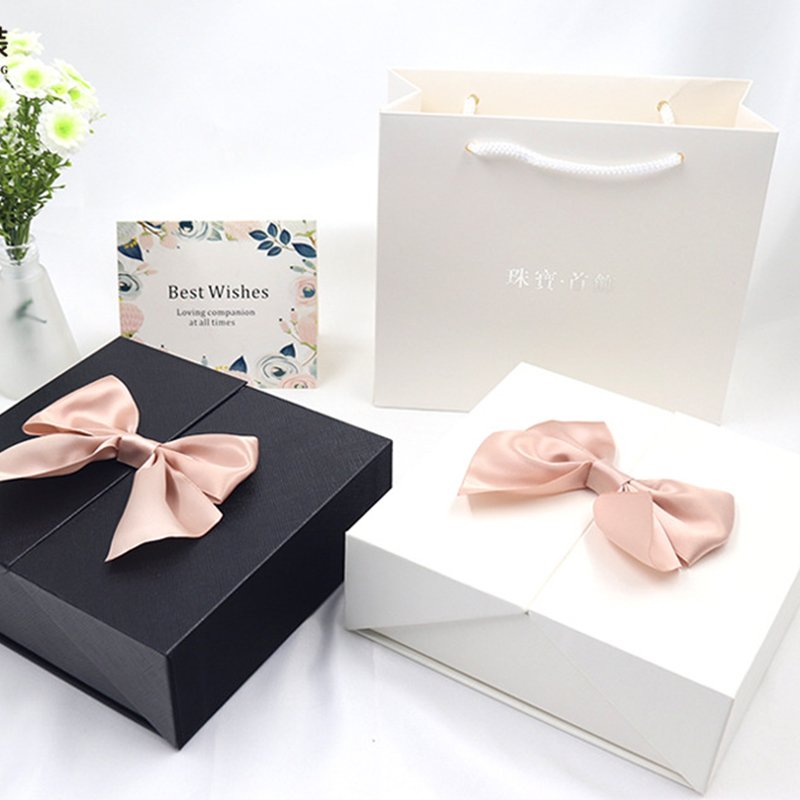Wholesale 16 Preserved Rose Flower Box Double Door Jewelry Box Valentine's Day Mother's Day Gift Box Necklace Locket