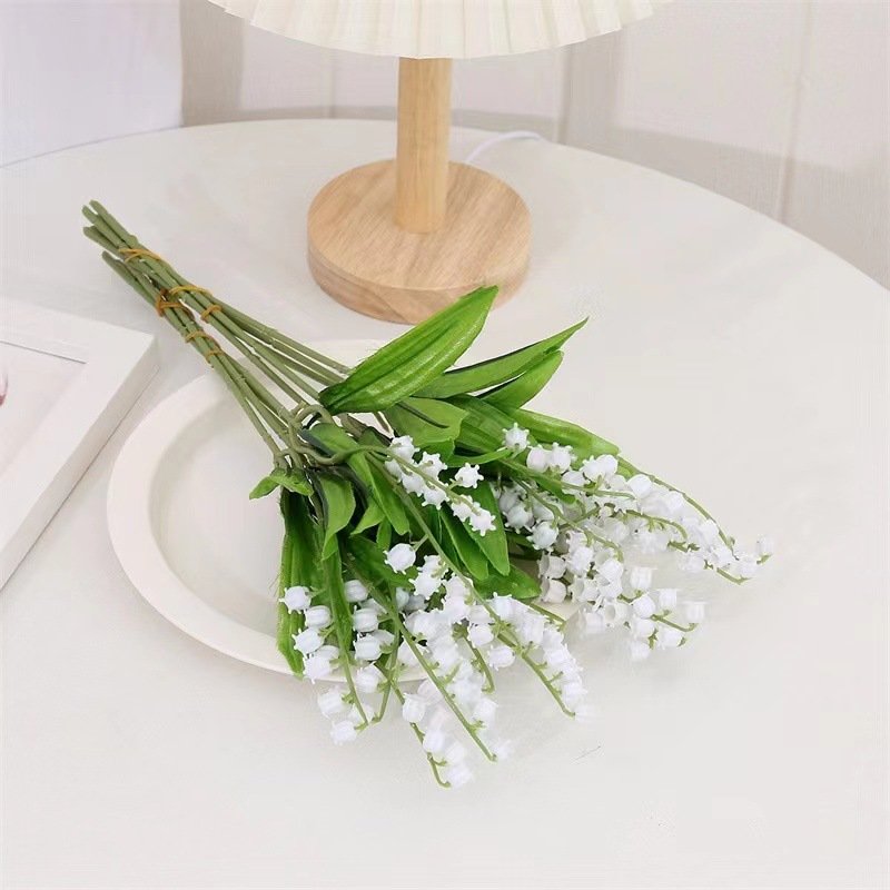 Factory wholesale Simulation Lily Of The Valley Single Artificial Lantern Flower Artificial Silk Flower Wedding Home Decoration