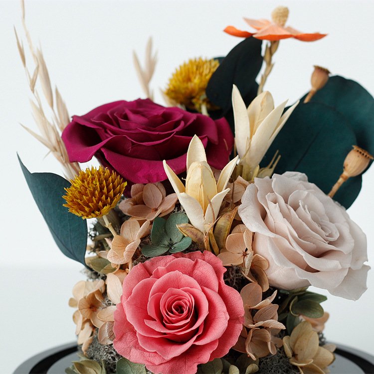 Lovebay Wholesale Real Touch Preserved Flower Luxury New Year Gift Box New Popular Preserved Forever Rose in Glass Demo