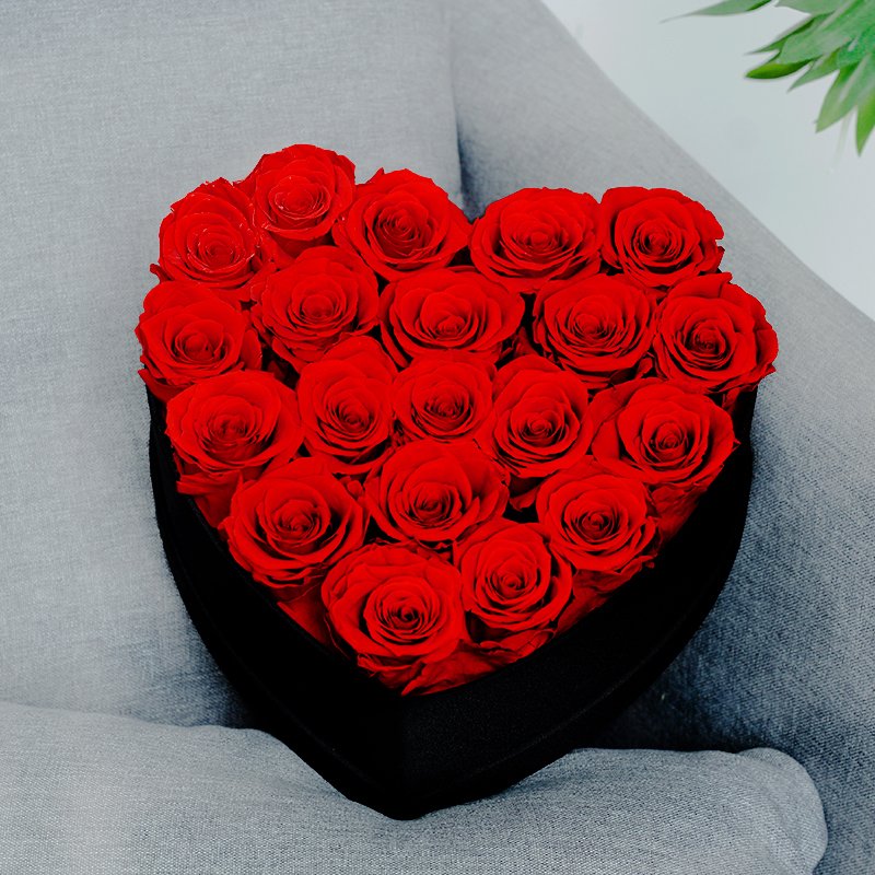 Real Natural Rose Mothers Day Gift Box Decor Everlasting Forever Preserved Flower in Heart-shaped gift box packaging