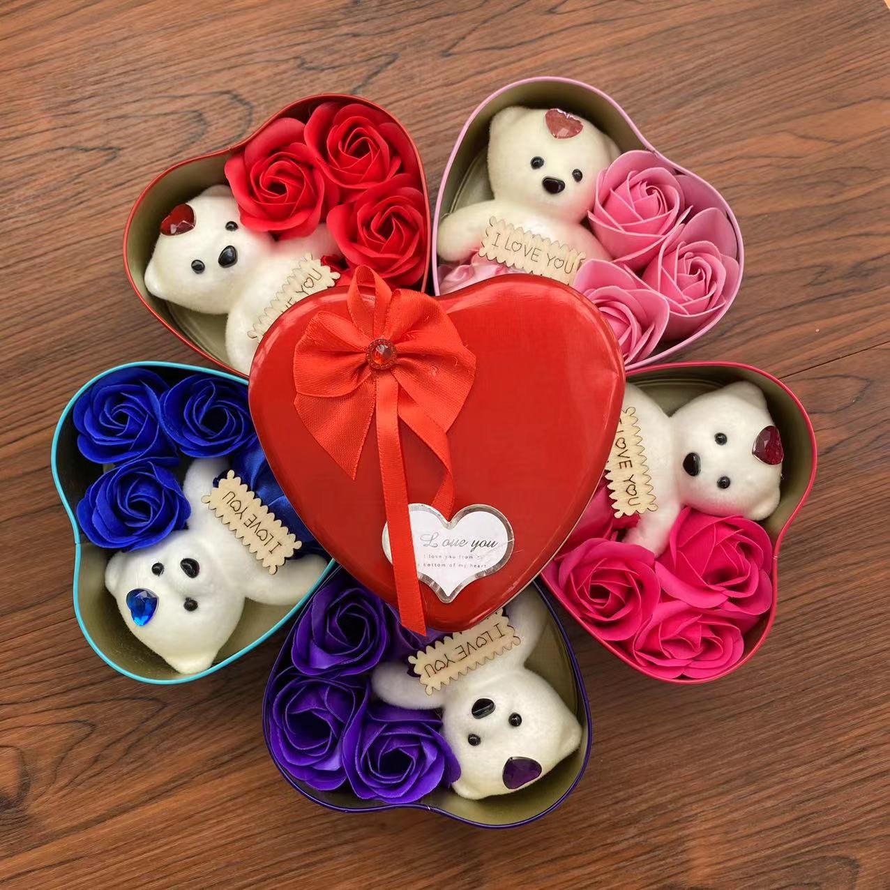 2024 Heart-Shaped Mothers Day Gift 3pcs Soap Rose Flowers Bear Gift Box For Valentines Day Gift