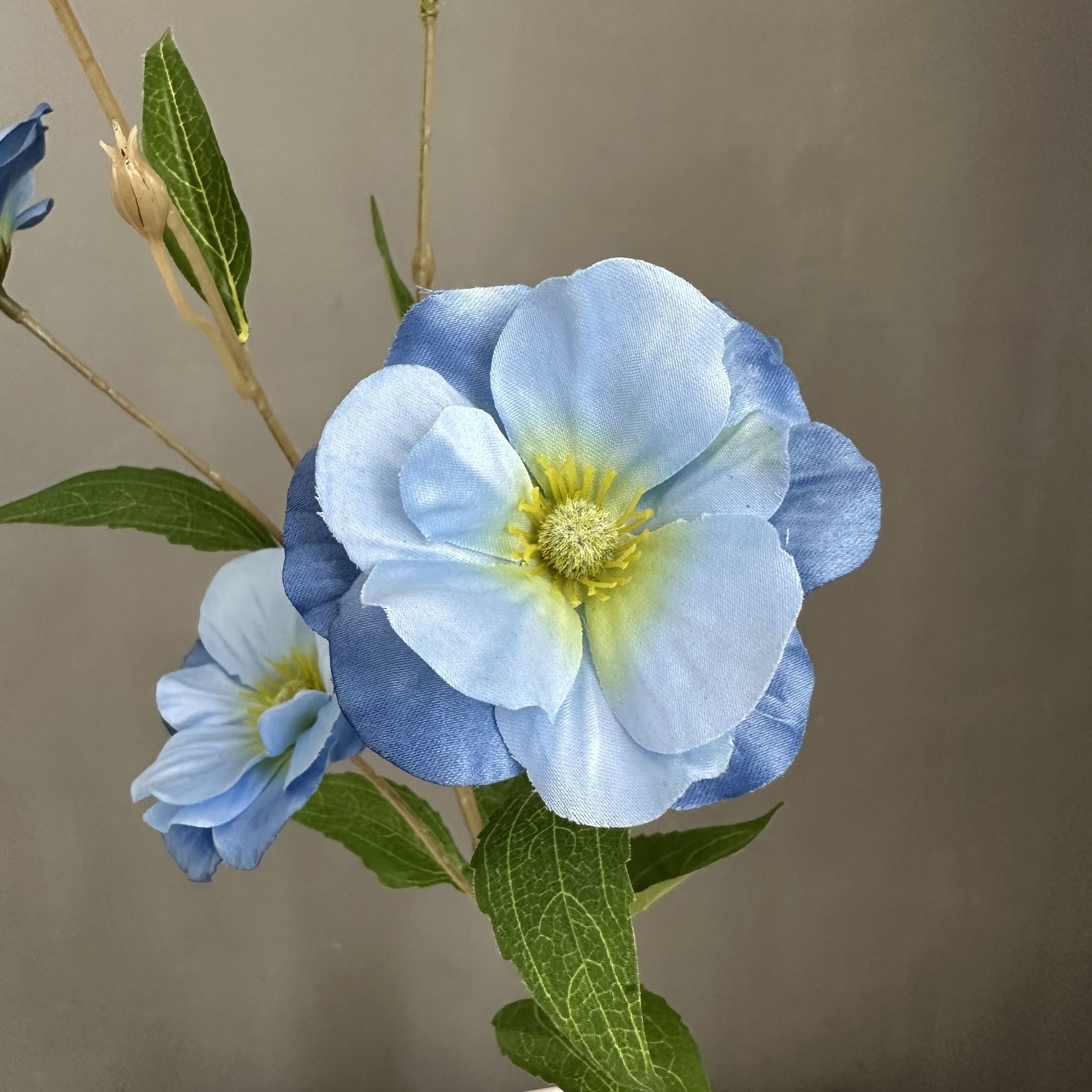 T-HDH Lovely Artificial Silk Butterfly Flower for Indoor Outdoor Garden Wedding Decoration Table Centerpieces