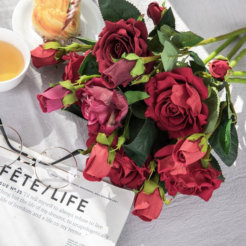MW03335 High Quality Artificial Flowers Velvet Fabric Long Stem Preserved Rose Spray With Bud For Valentine's Day gift