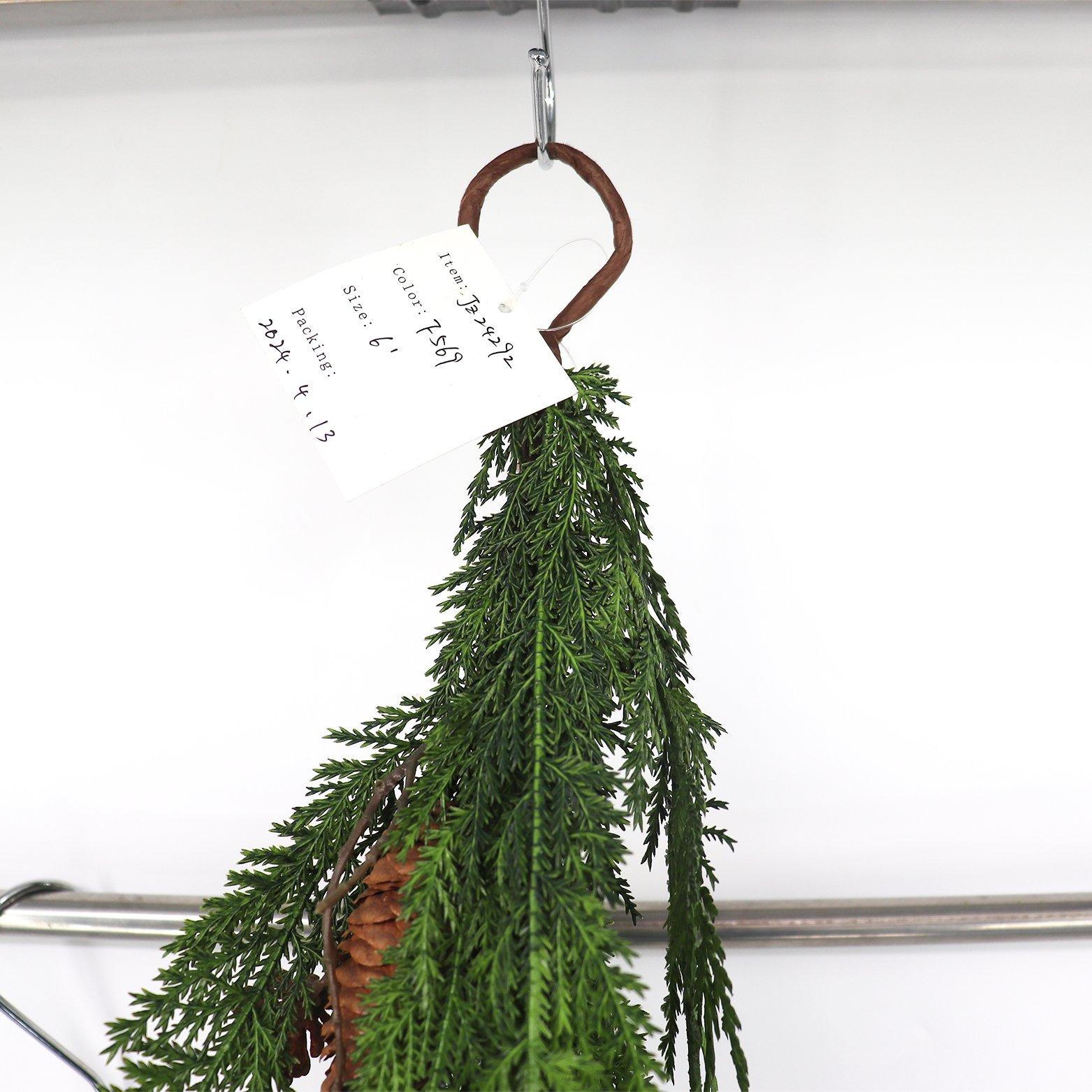 Wholesale 183cm High Quality Artificial Christmas Pine Cones Long Flat Cypress Red Fruit Vine Decoration Preserved Flowers