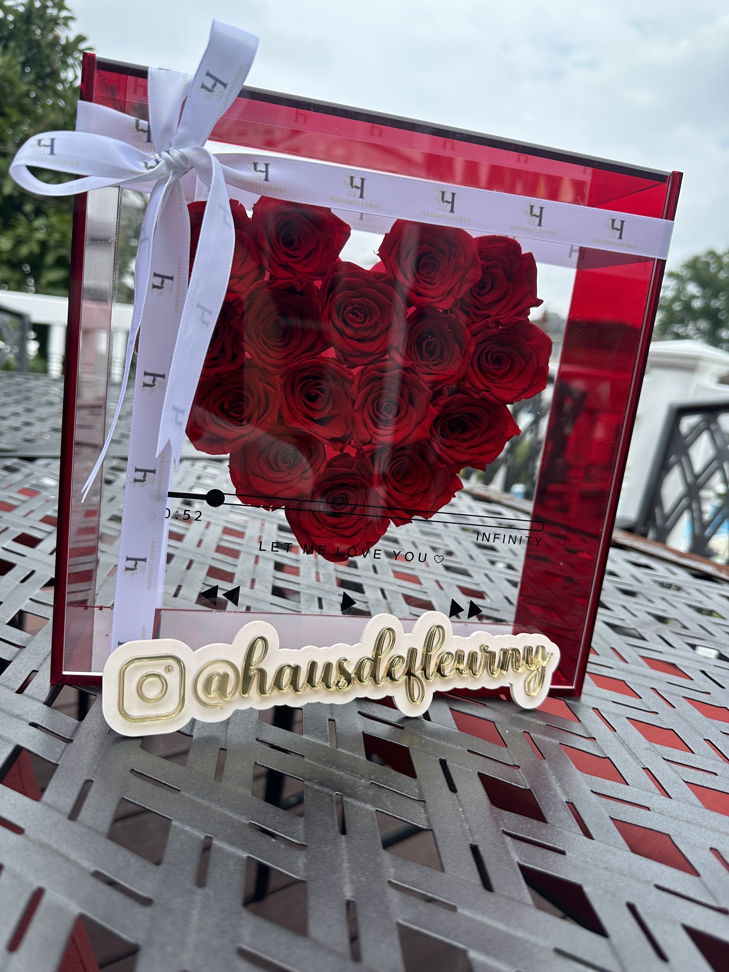 Hot selling gifts preserved eternal rose in acrylic box for Valentine's Day Mother's Day