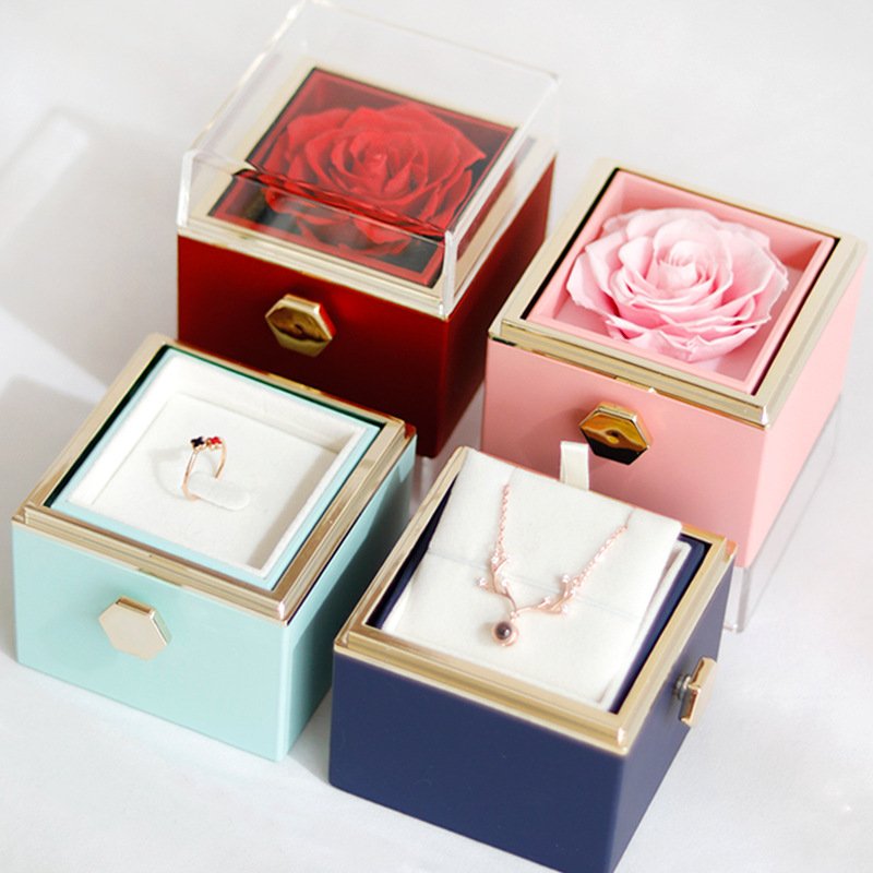 2023 Christmas Trending Products On Amazon Real Fresh Long Lasting Roses In Rotating Jewelry Box For Girl