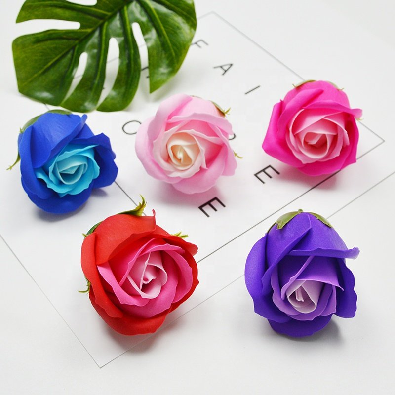Factory Sells Scented Artificial Real Touch Bouquet Gift Box Christmas Decoration Gradient 3 Layer Mixed-Color Soap Flower Roses
