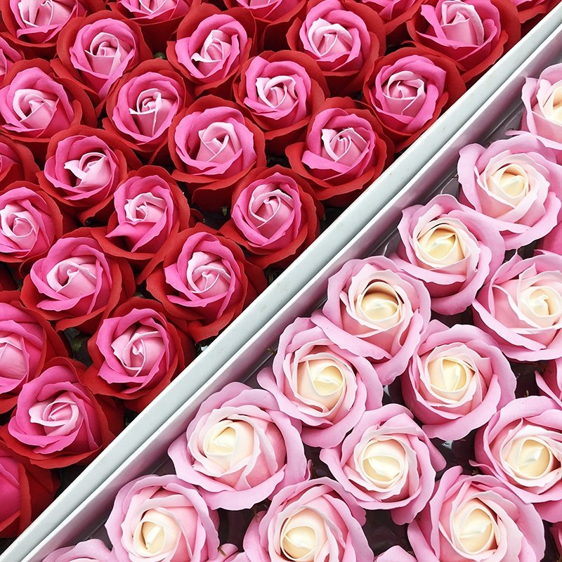 Factory Sells Scented Artificial Real Touch Bouquet Gift Box Christmas Decoration Gradient 3 Layer Mixed-Color Soap Flower Roses
