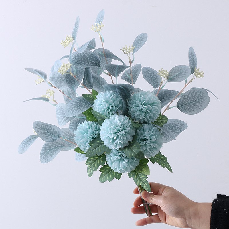 Simulated table tennis chrysanthemum bouquet eucalyptus leaf embroidery ball simulation vase arrangement artificial flowers