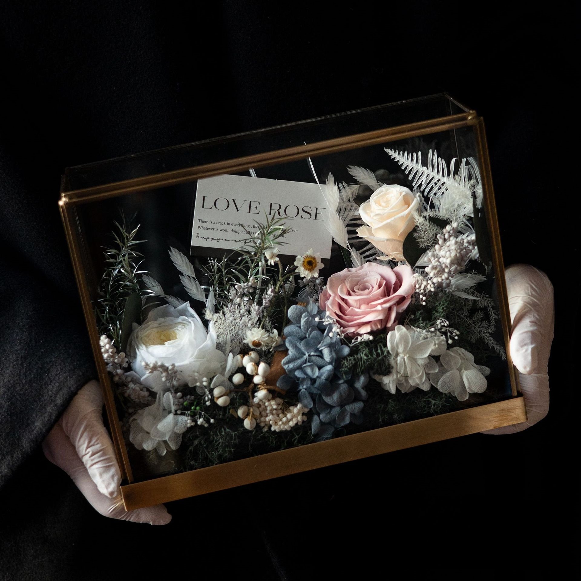 H096 Home Wedding Decor Eternal Flower with Acrylic Cover Box for Valentine's Day Mother's Day Christmas