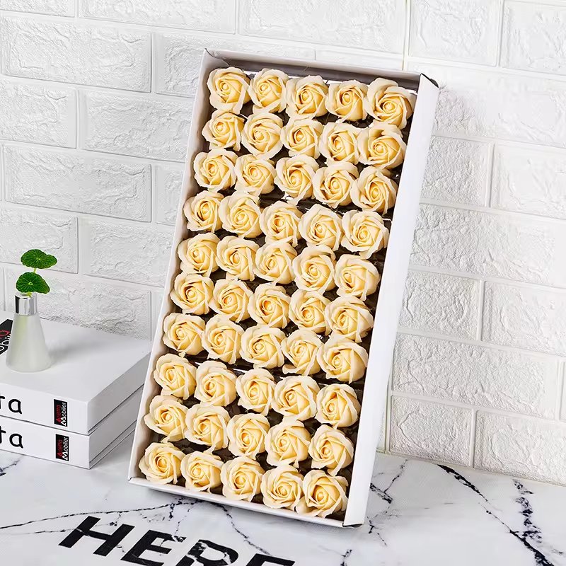 Factory 5-7cm Forever Eternal Preserved Rose Flower with Base Head Bud Box for Home Decoration