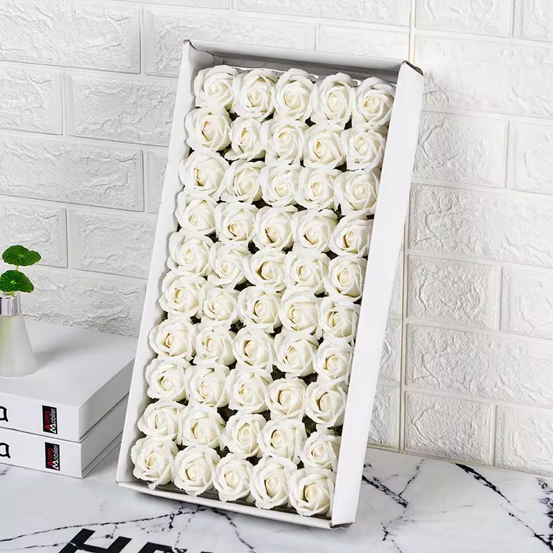 Factory 5-7cm Forever Eternal Preserved Rose Flower with Base Head Bud Box for Home Decoration